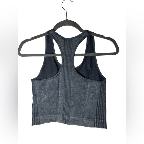 Victoria’s Secret PINK Seamless Ribbed Racerback Crop Tank Gray Size Medium - Picture 4 of 5